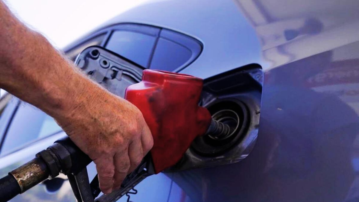 Oil prices jump as Russia and Saudi Arabia agree to extend voluntary ...