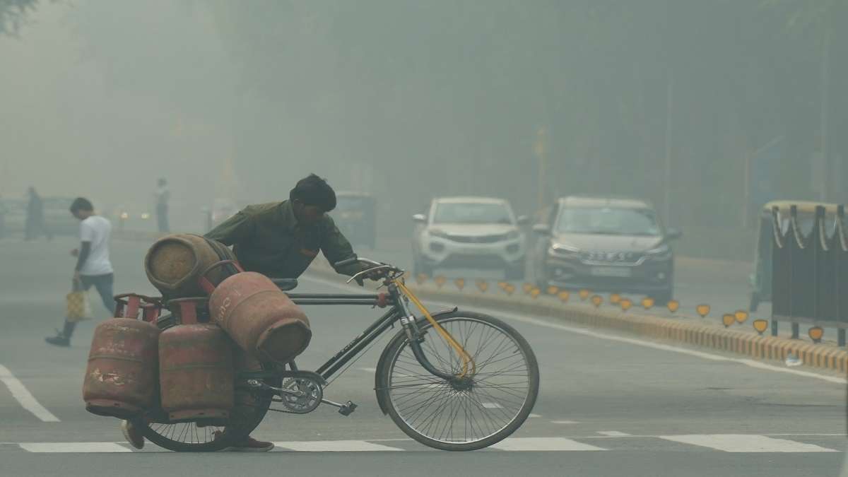 Delhi's air quality index turns 'poor' ahead of festivities