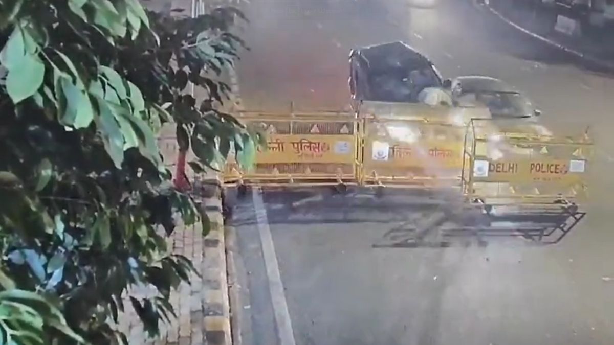 Shocking video: Delhi cop tossed in air after hit by speeding SUV in Connaught Place