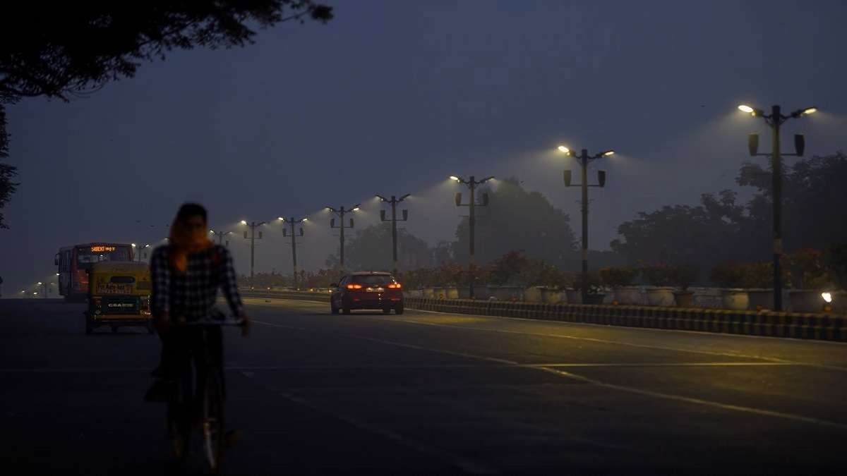 The maximum temperature is expected to hover around 35 degrees Celsius. The maximum temperature is expected to hover around 35 degrees Celsius.