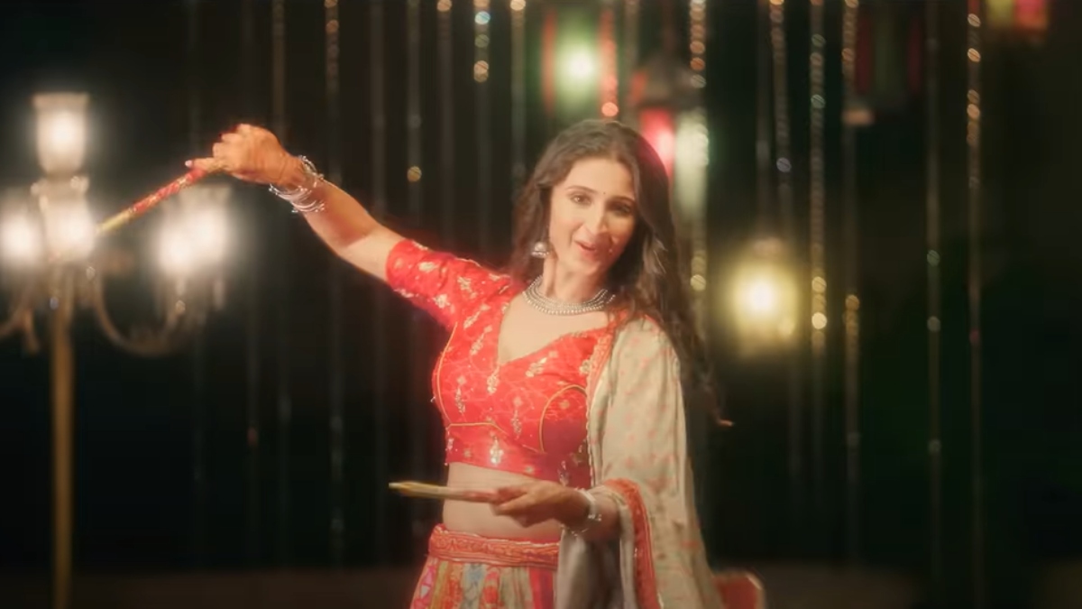 1200px x 675px - WATCH: Dhvani Bhanushali unveils new song 'Garbo' ahead of Navratri, lyrics  penned by PM Modi | Entertainment News â€“ India TV