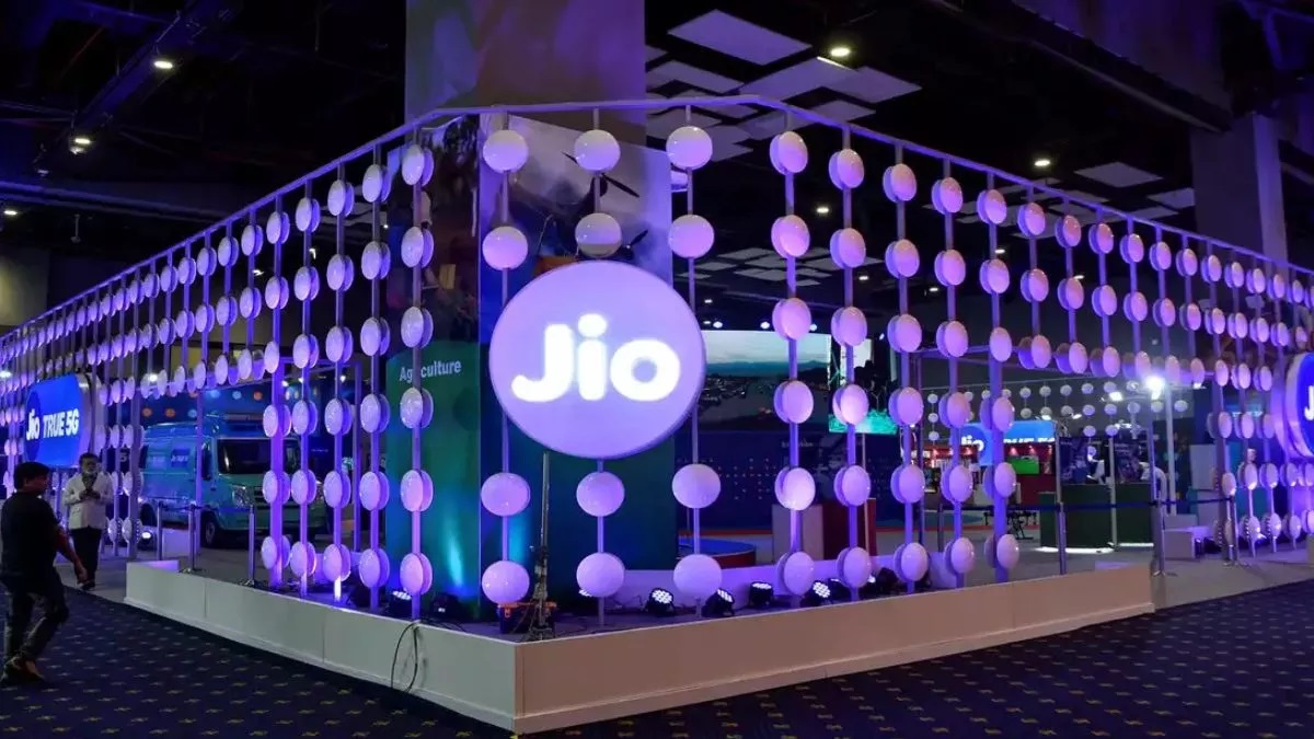 Jio Launches JioSpaceFiber: India’s First Satellite-based GigaFiber ...