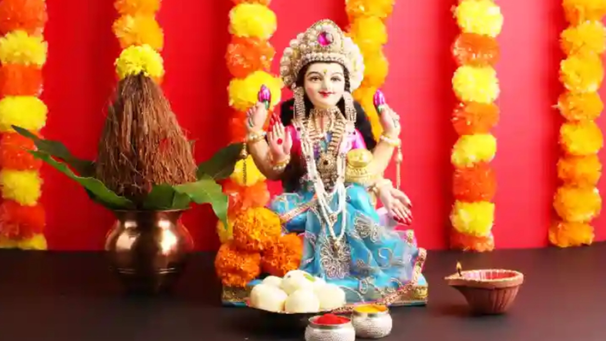 Kojagari Lakshmi Puja 2023: Know Date, Significance, Auspicious Timing ...