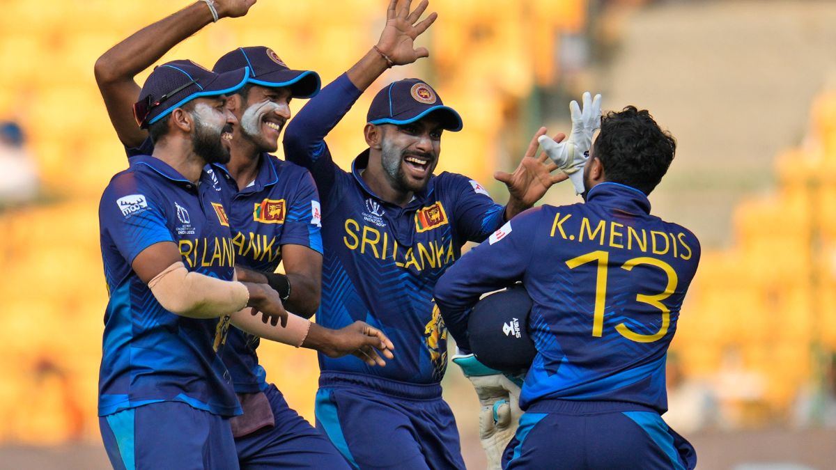 World Cup 2023: Sharp presence of mind from Kusal Mendis leads to Adil Rashid's absurd run-out | WATCH