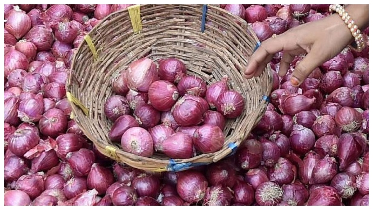 Onion prices reach Rs 70/kg in Delhi-NCR, other states, upsurge to continue till December