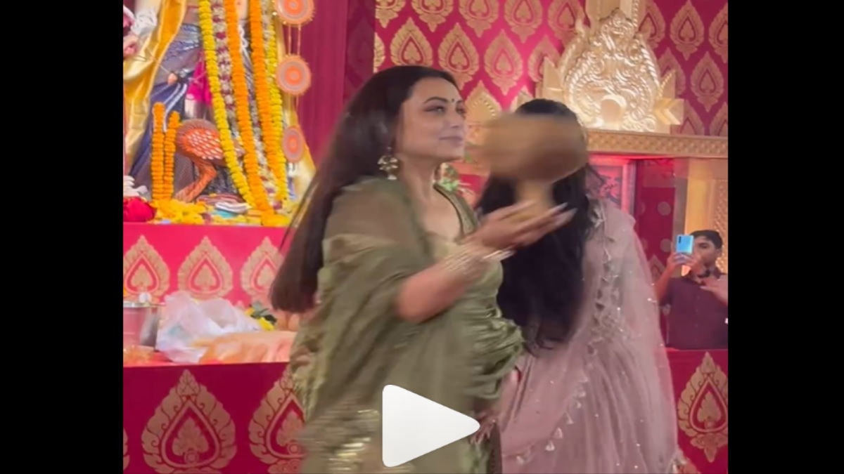 Video: 'Pehle usme kuch jalao', Rani Mukerji trolled for her Dhanuchi naach  | WATCH – India TV