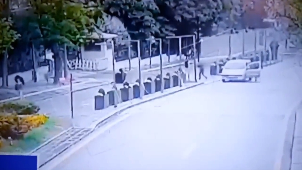 "Terrorist attack" near Turkish Parliament captured on camera; man comes out of car, blows self