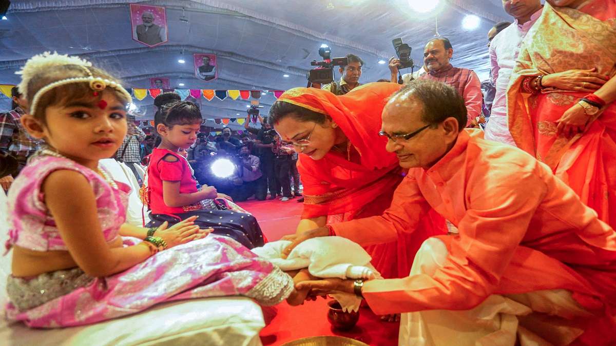 Is worshipping our daughters' nautanki? Madhya Pradesh CM Shivraj Chouhan slams Digvijaya Singh for his remark