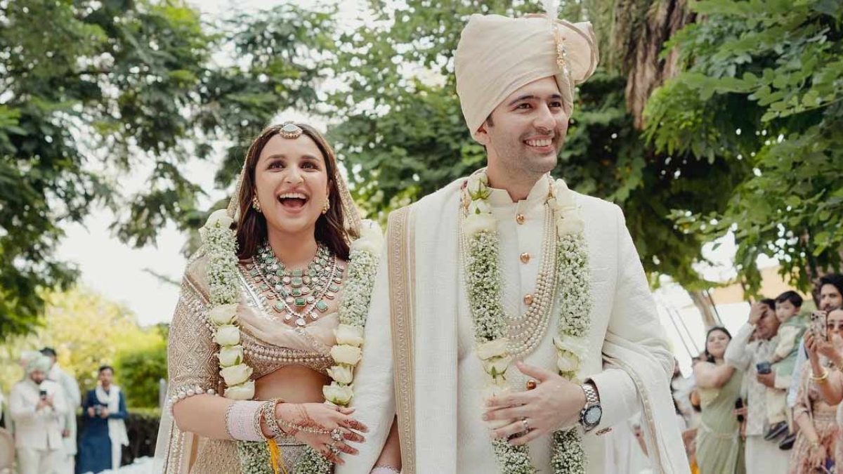 Parineeti Chopra, Raghav Chadha look so much in love in their UNSEEN Haldi video | Watch