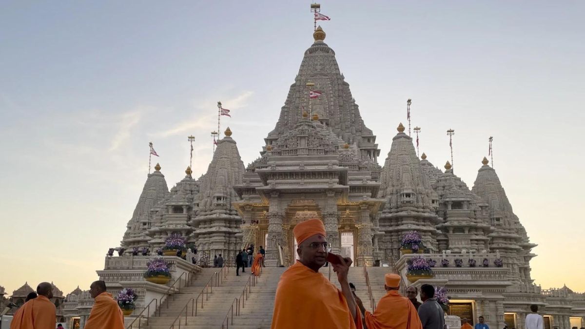 US: World's largest Akshardham Hindu temple outside India in the modern era opens in New Jersey