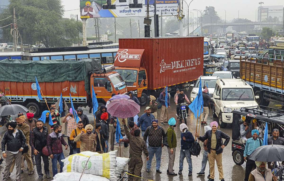 Punjab: 2,800 buses stay off road as contractual employees of Punjab Roadways, PRTC begin 3-day strike