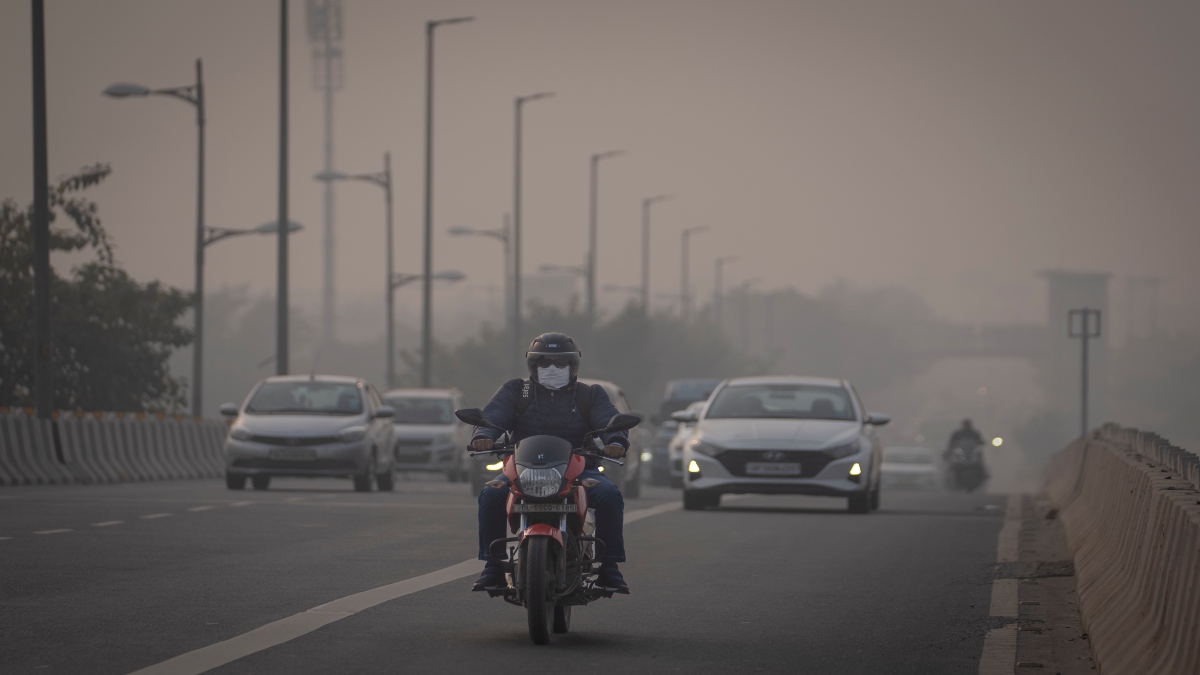 Delhi’s air quality improves slightly to ‘Very Poor’ category after overnight rain