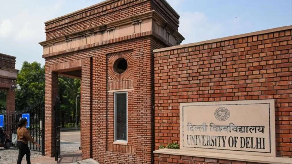 Delhi University Admission 2024-25: DU introduces reservation for single girl child, check registration, fees