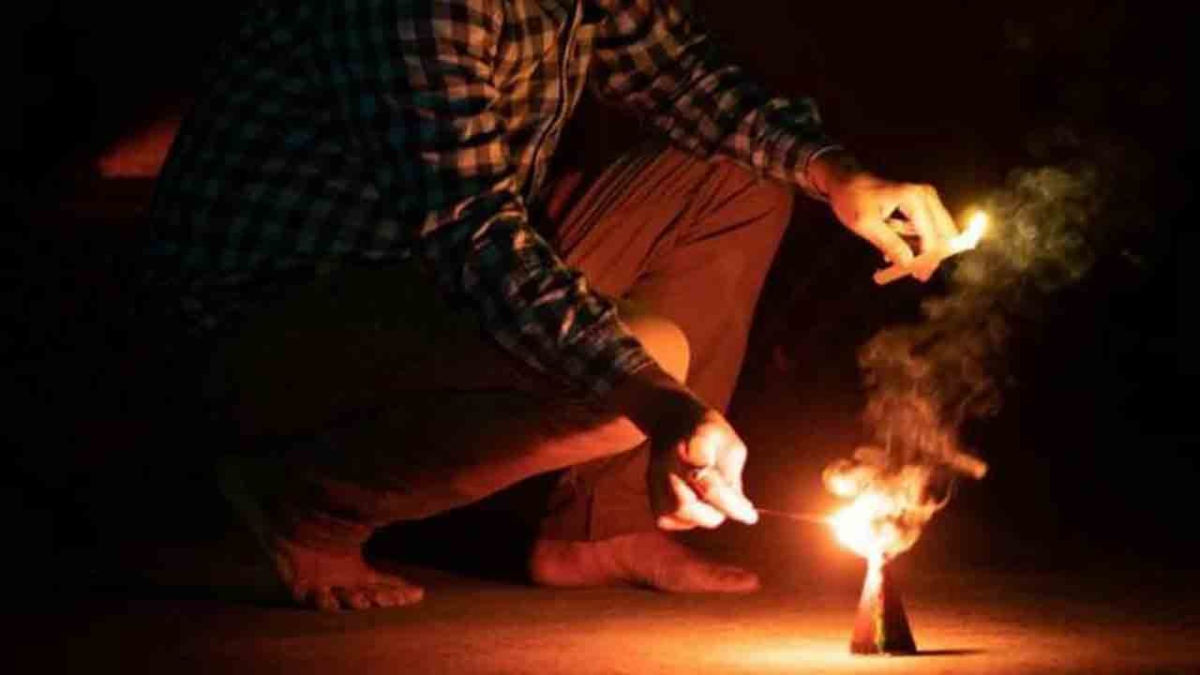 Diwali 2023: How to treat burn injuries at home | 5 tips