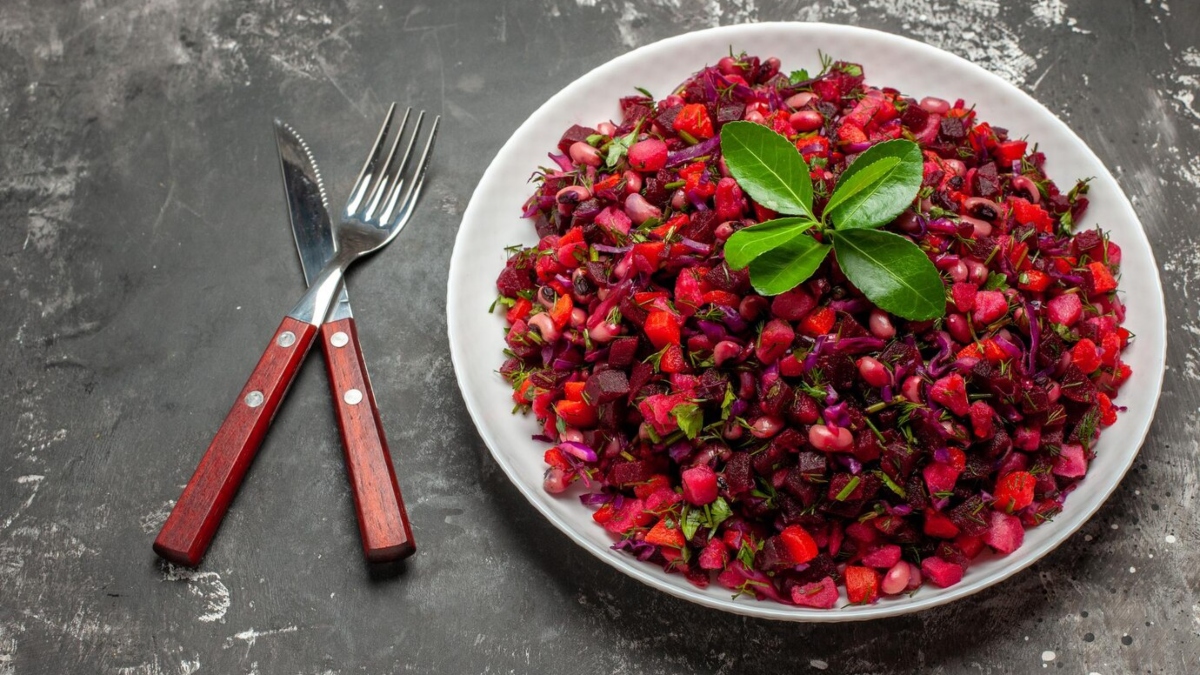 pomegranate-to-beetroot-5-foods-to-increase-hemoglobin-levels