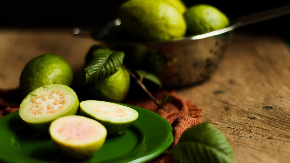 Superfood Guava: 7 amazing health benefits of this super fruit