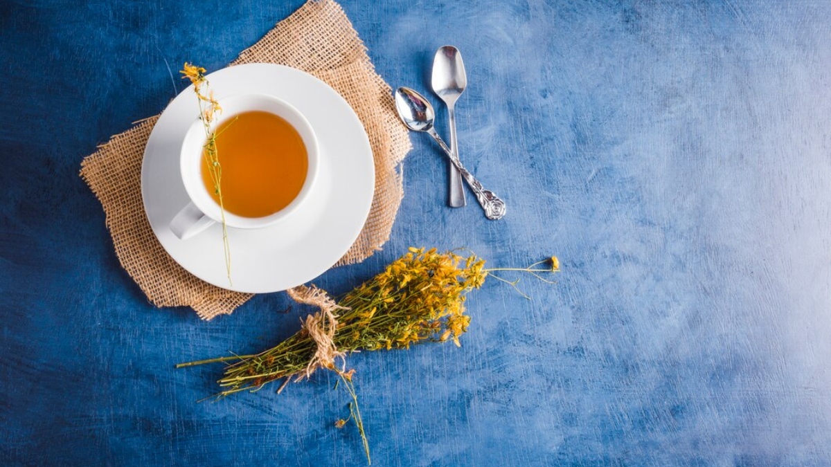 5 ways sipping Herbal teas can help you manage your weight