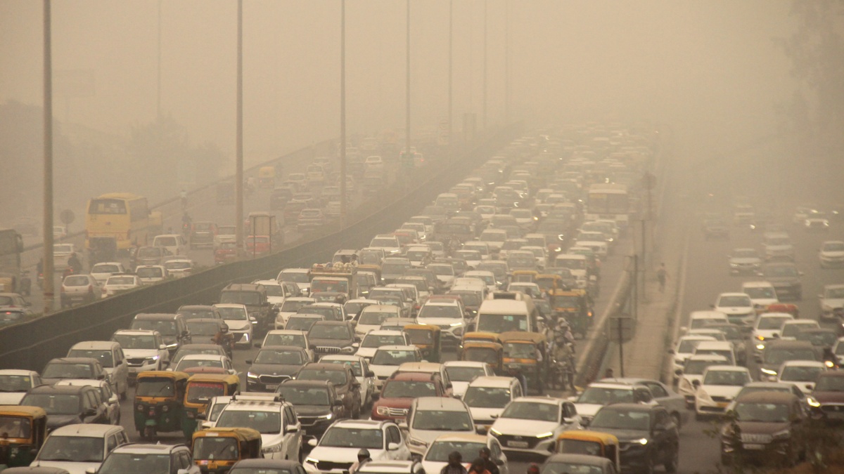 Delhi govt bans entry of app-based taxis registered in other states to combat air pollution