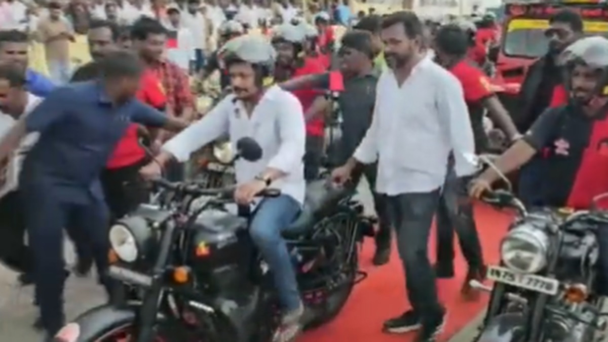 Watch | MK Stalin's son Udhayanidhi rides bike as DMK flags off youth wing rally from Kanyakumari