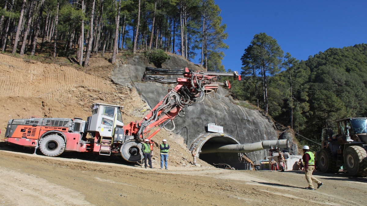 Uttarkashi Tunnel Collapse Operation To Rescue 41 Workers May Take