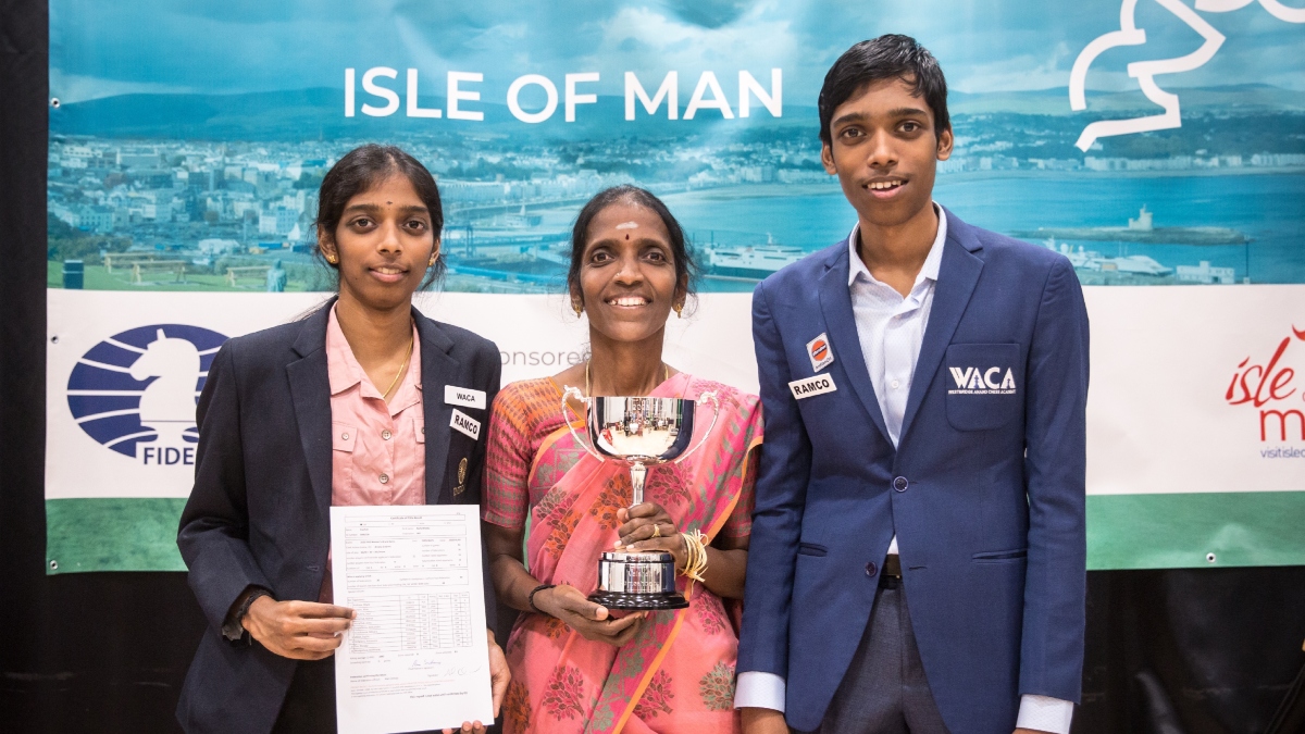 Praggnanandhaa's Sister Vaishali Takes Down a 2650+ GM 