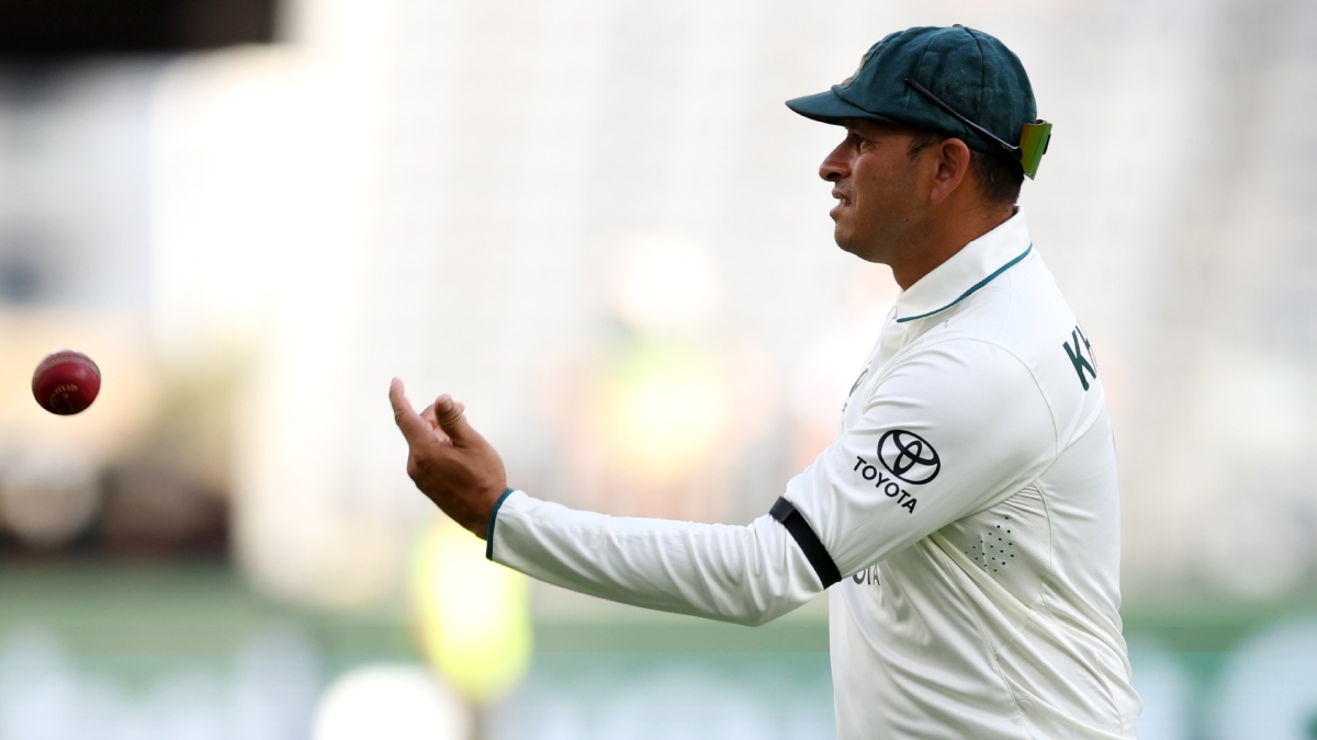 Usman Khawaja reprimanded for wearing black armband in Perth Test against Pakistan