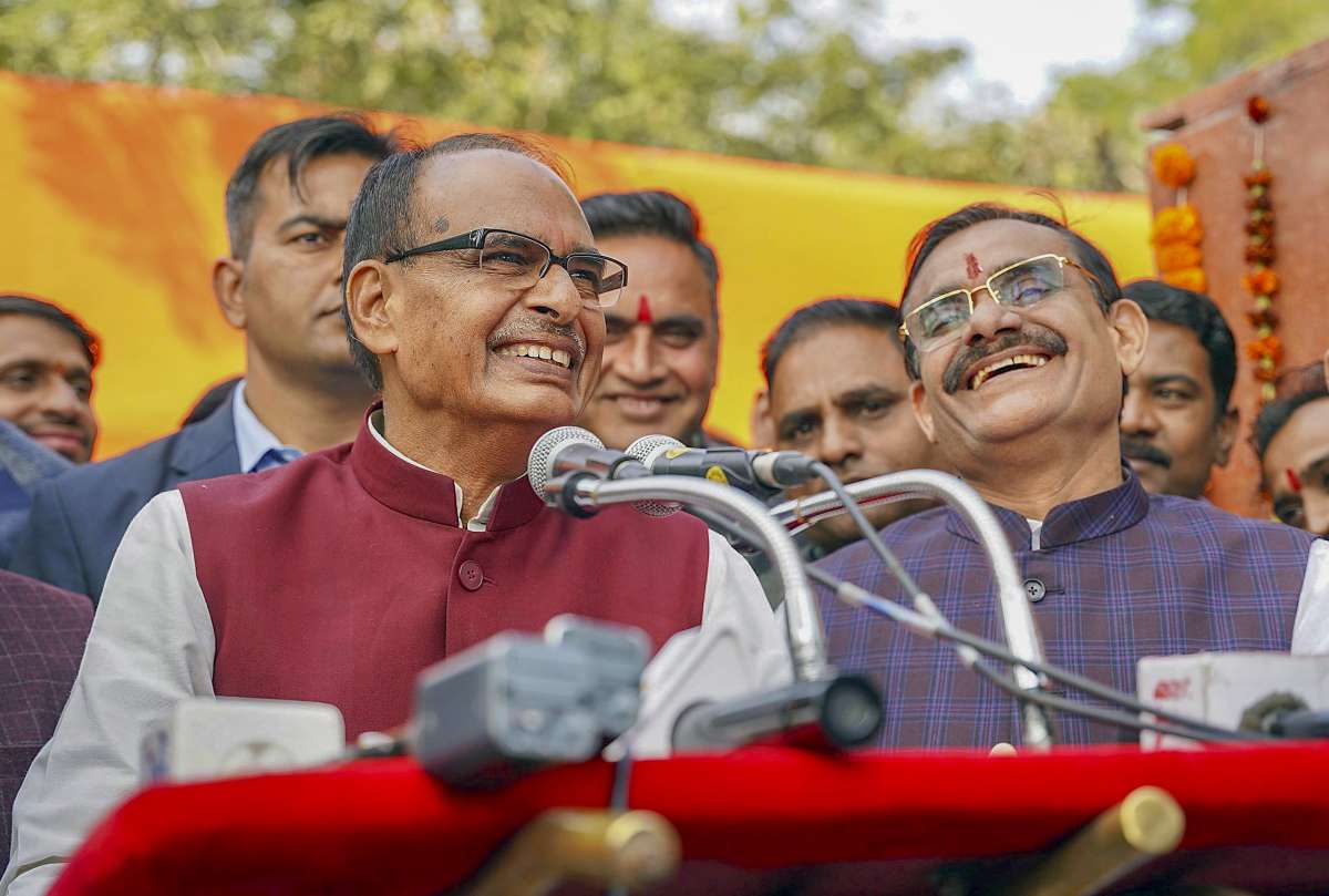 'If you are not a CM, your pics will be soon disappeared from hoardings': Shivraj Singh Chouhan | WATCH