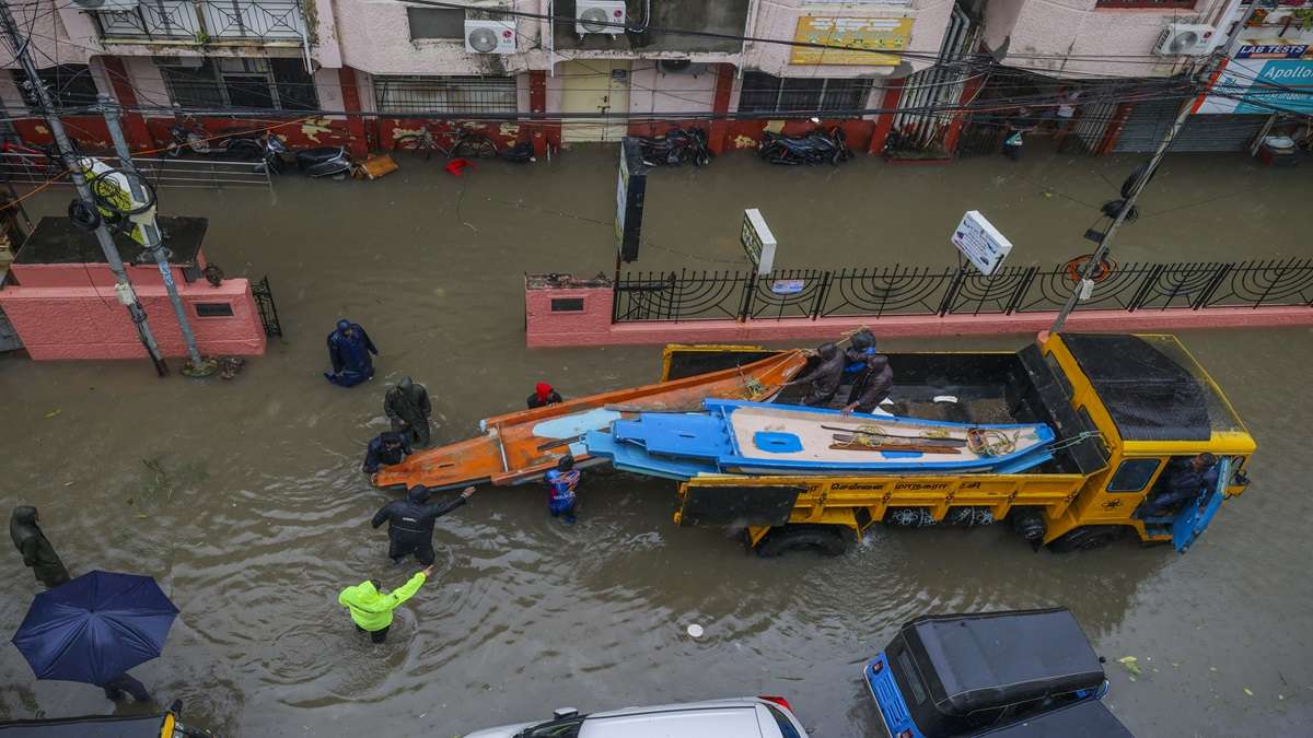 Cyclone Michaung Tamil Nadu Public holiday chennai four districts imd