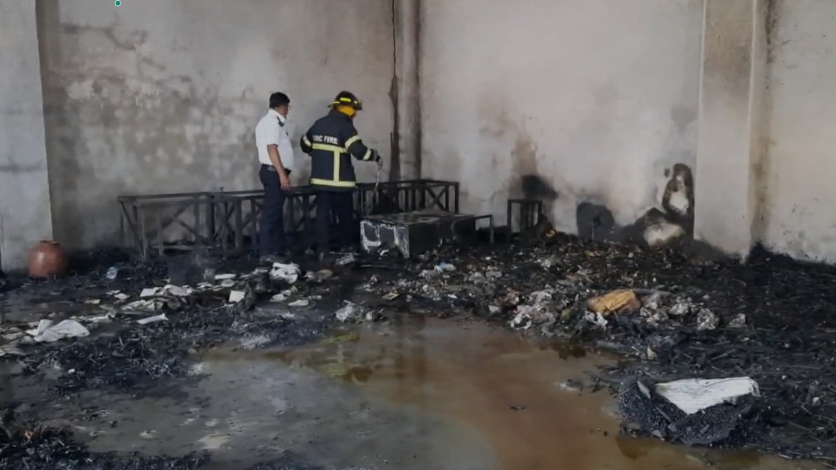 Maharashtra Six killed, eight injured as fire breaks out at candle