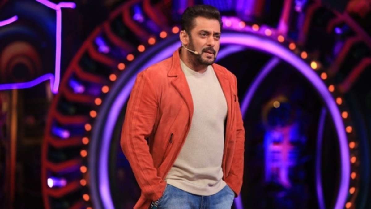 Bigg Boss 17 Weekend Ka Vaar: Salman Khan names THREE female contestants running the house, slams others