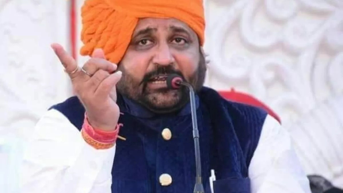 Rashtriya Rajput Karni Sena president Sukhdev Singh Gogamedi shot dead in Jaipur