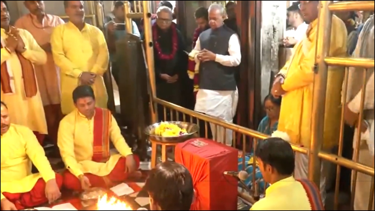 Rajasthan Election: BJP's Vasundhara Raje seeks blessings at Mehandipur Balaji temple ahead of results | WATCH