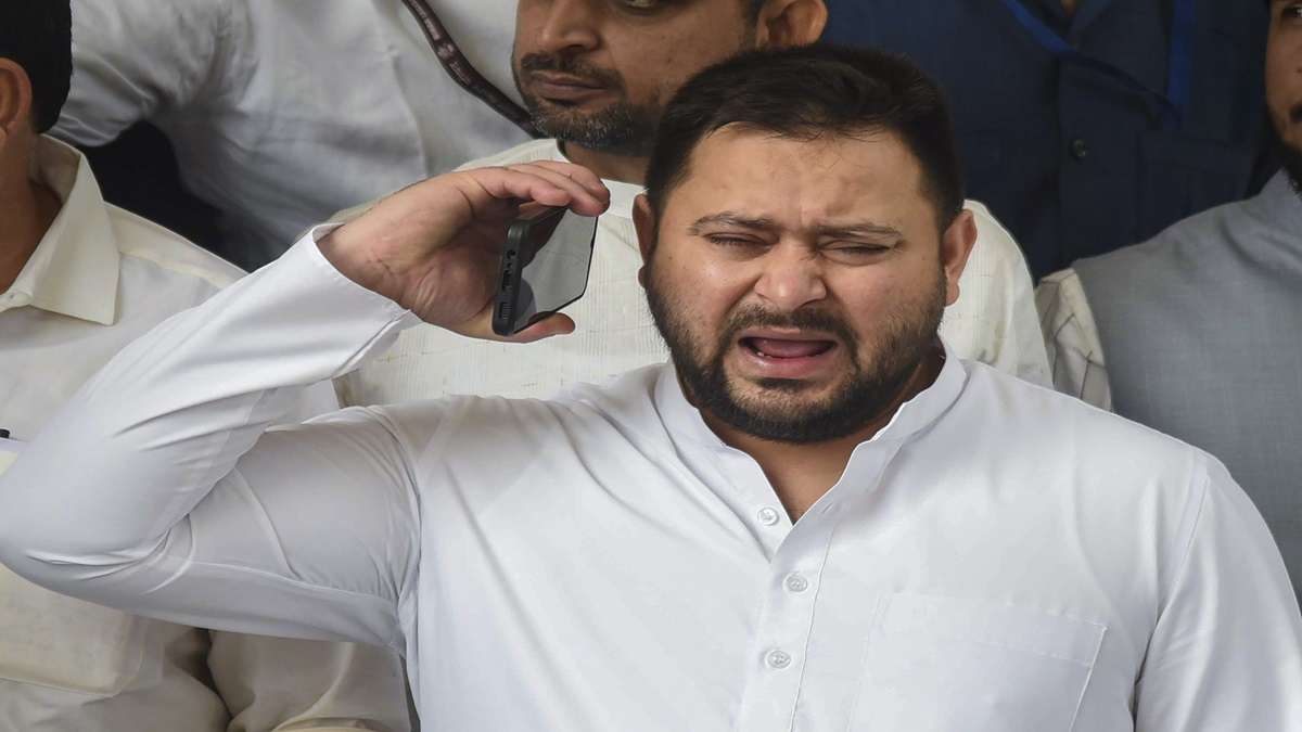 Fresh Ed Summons Bihar Deputy Cm Tejashwi Yadav Land For Jobs Scam Case Appear January Lalu