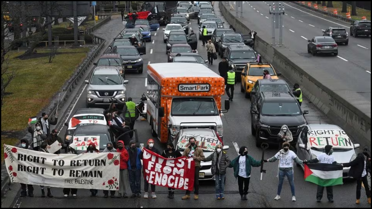 US: Pro-Palestinian protesters block traffic at two airports in LA and New York, dozens arrested