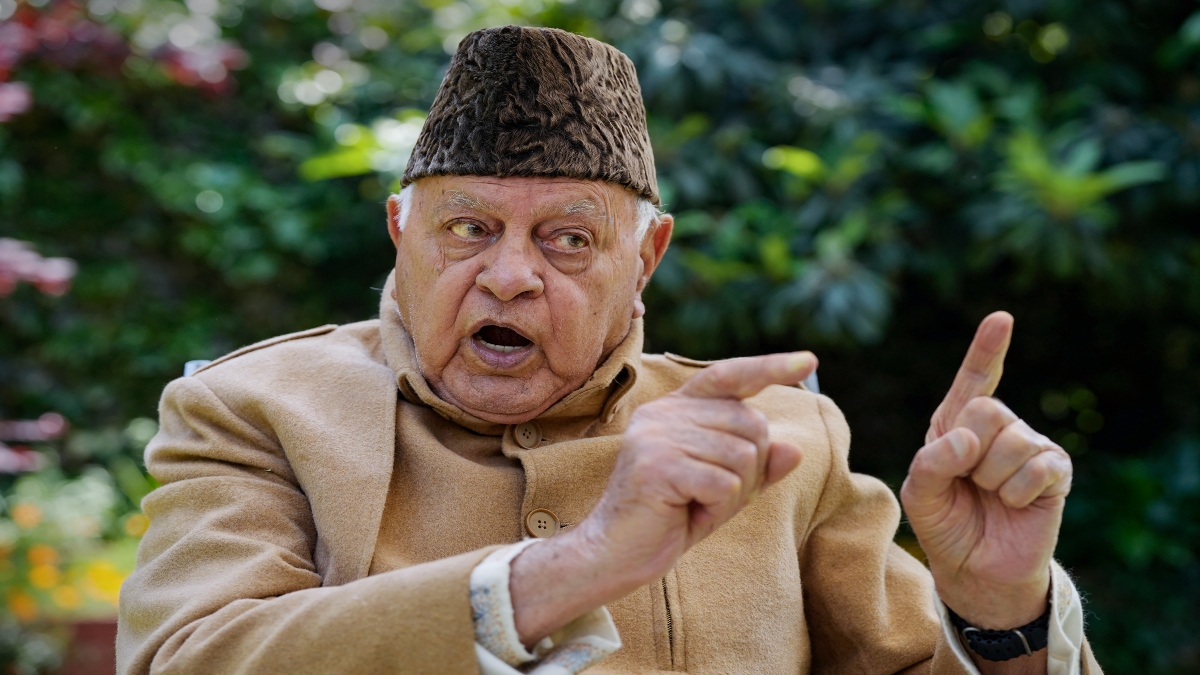 Lok Sabha polls: Farooq Abdullah fears ‘threat to I.N.D.I.A bloc’ if seat-sharing not finalised soon