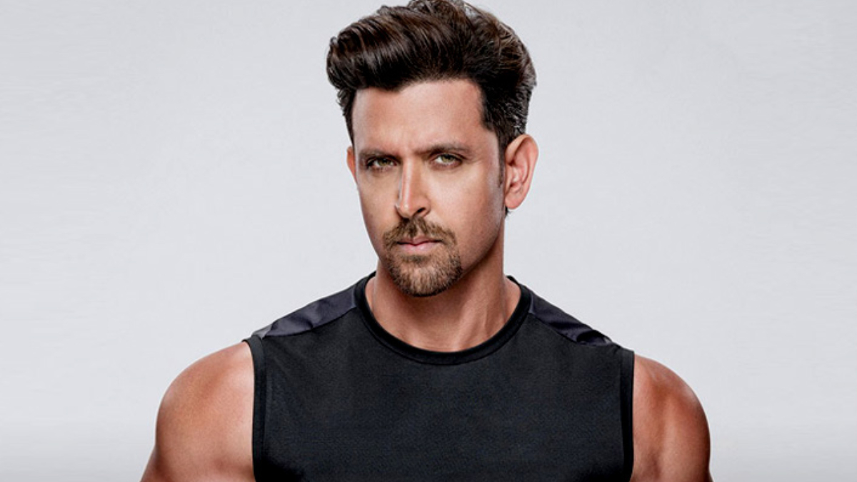 Hrithik Roshan gorges on beetroot halwa, and protein brownies after Fighter song shoot | WATCH