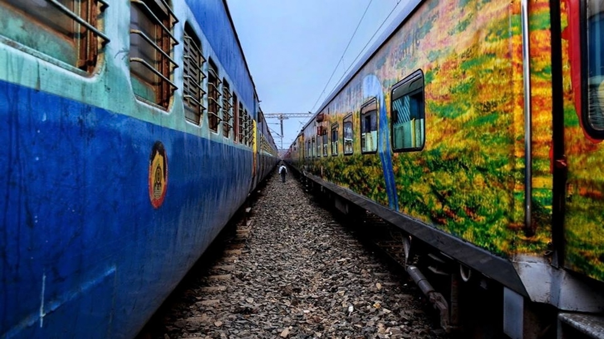 Railway services remain fog-affected as 20 trains run late amid cold wave | Check list