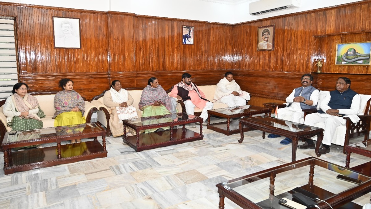 Jharkhand CM Hemant Soren holds meeting with MLAs at his Ranchi residence amid ED search