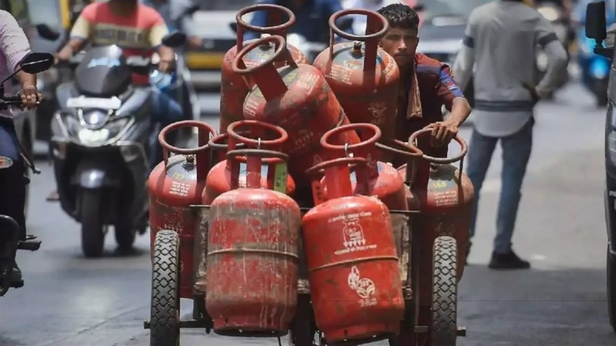 New Year 2024 Brings Relief As Commercial LPG Cylinders Get Price Cut   Lpg Cylinders 1704082775 