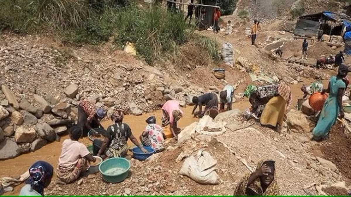 Mali gold mine collapse: More than 70 bodies recovered so far, search ...