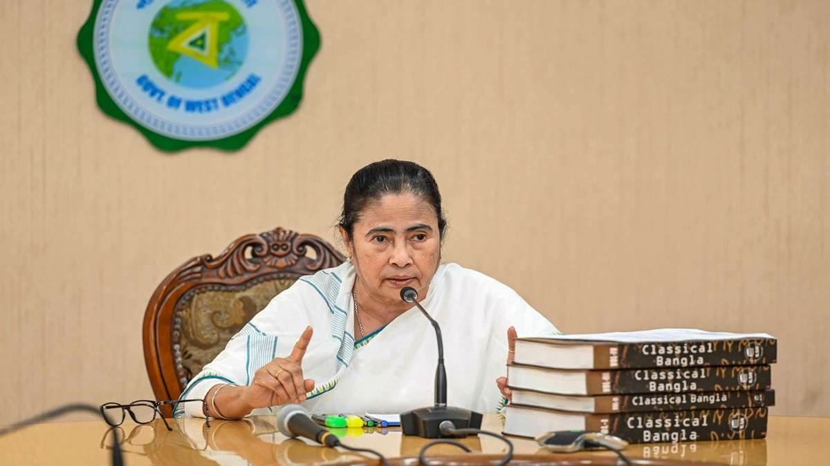 Lok Sabha Polls 2024: Why is Mamata Banerjee not ready to give even a single seat to Congress in Bengal?