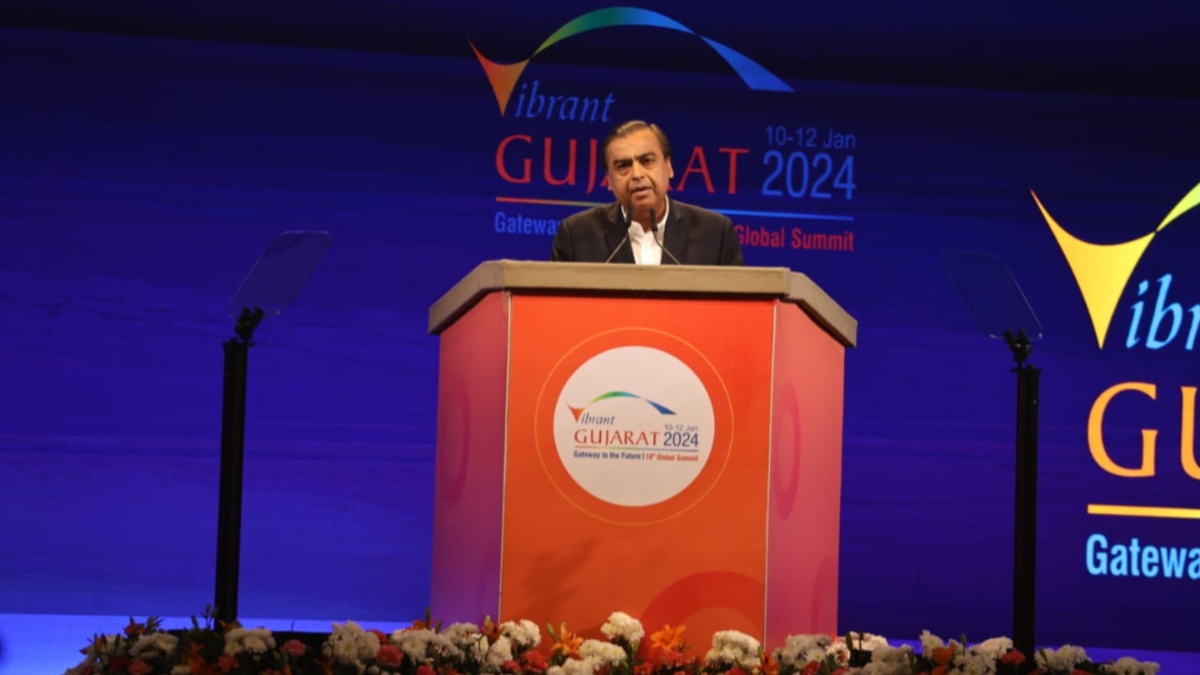 Vibrant Gujarat Global Summit: Mukesh Ambani Applauds Narendra Modi As ...