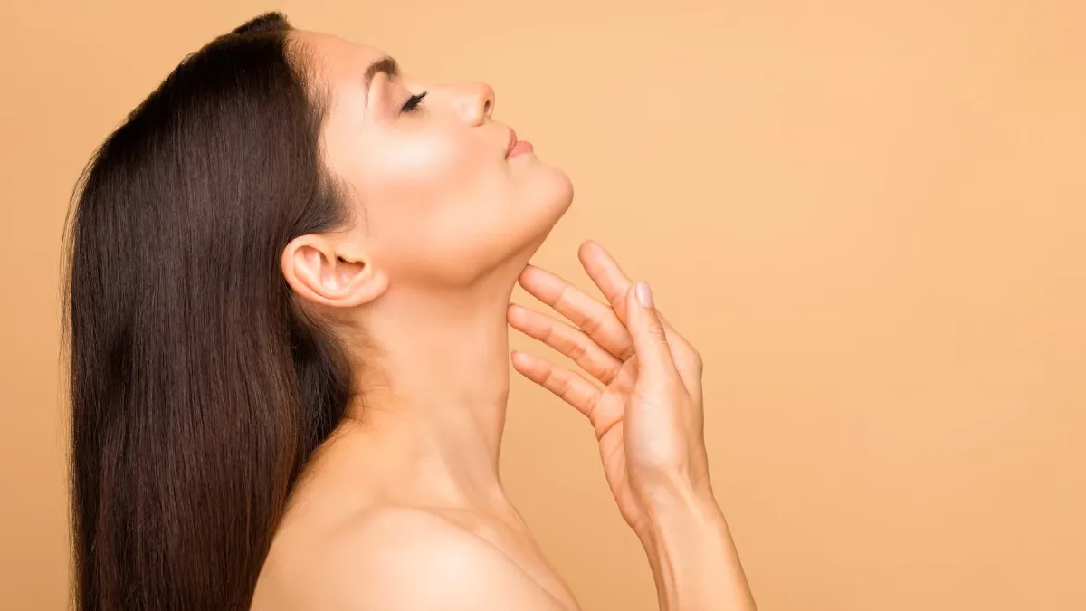 5 exercises to reduce neck hump