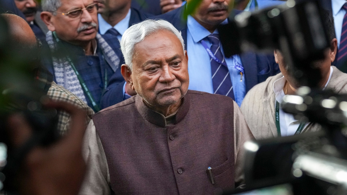 Bihar: Amid political instability, Nitish Kumar govt transfers 478 bureaucrats