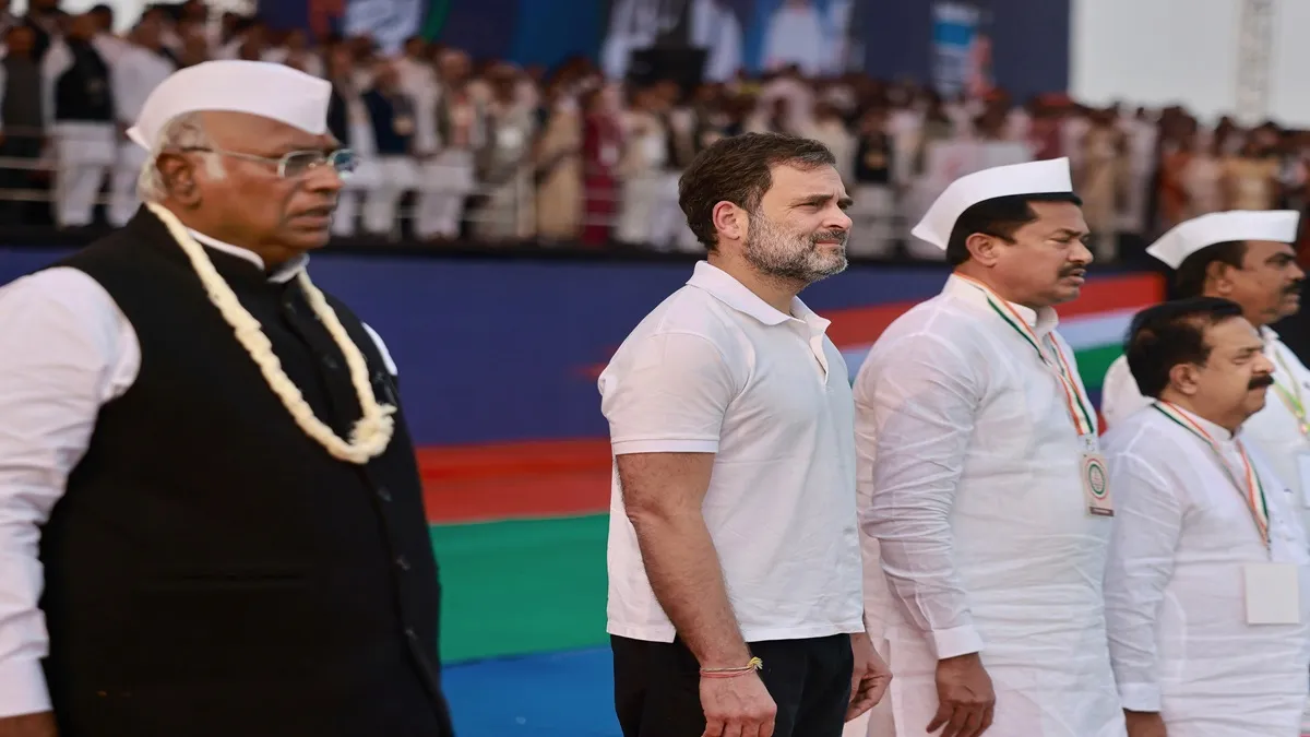 Mallikarjun Kharge, Rahul Gandhi and other Congress leaders 
