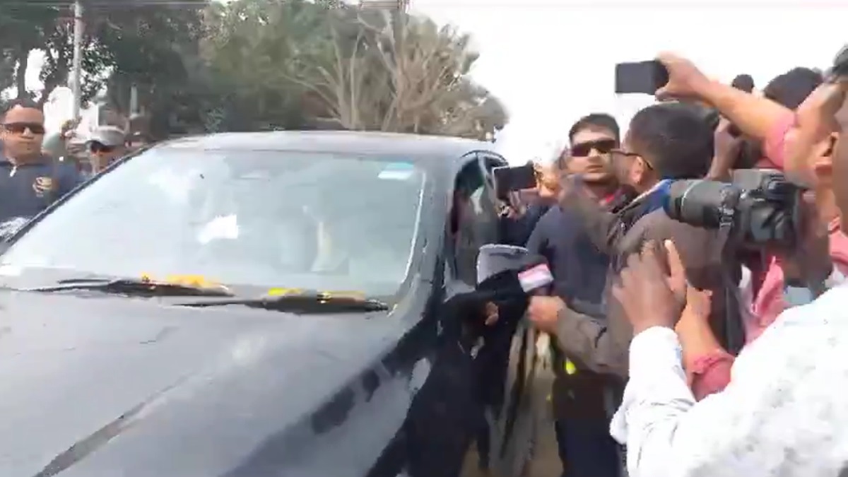 Rahul Gandhi attacked in West Bengal, bricks thrown at his car during Bharat Jodo Nyay Yatra