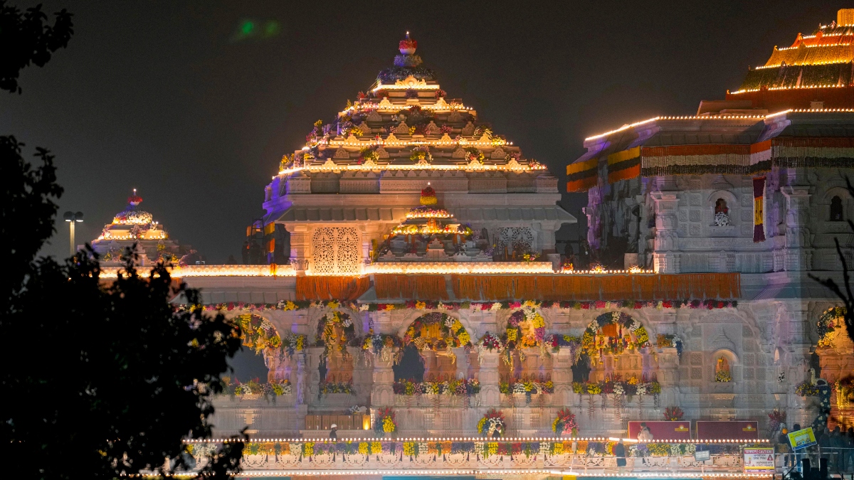 Ayodhya Ram Mandir Updates: World Record Set After 33,000 Diyas Lit To ...