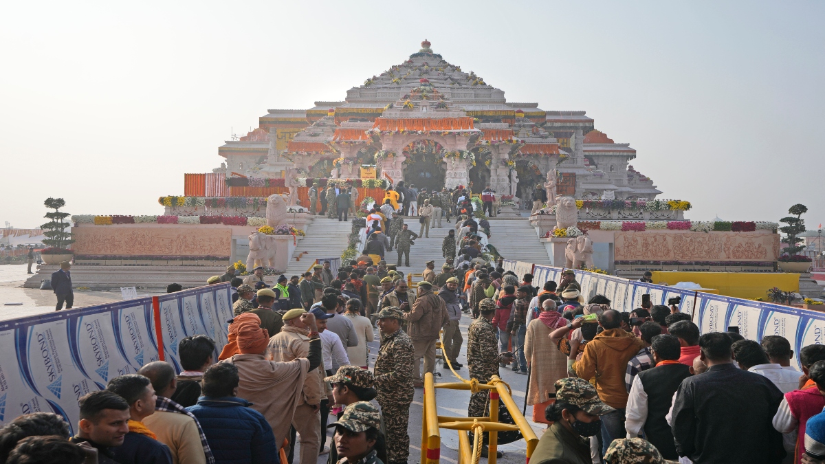 UP: Man uses objectionable language for ‘Sanatani Muslim’ woman marching on foot to Ayodhya, arrested