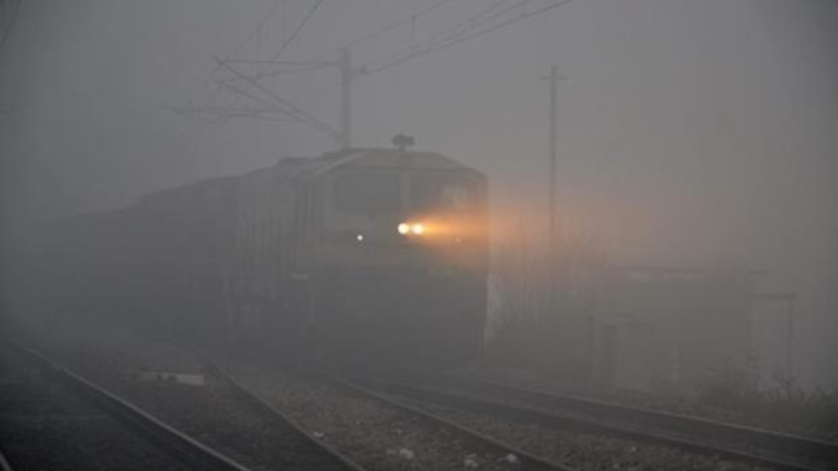 Cold wave grips North India, 26 trains running late due to low visibility | Check full list