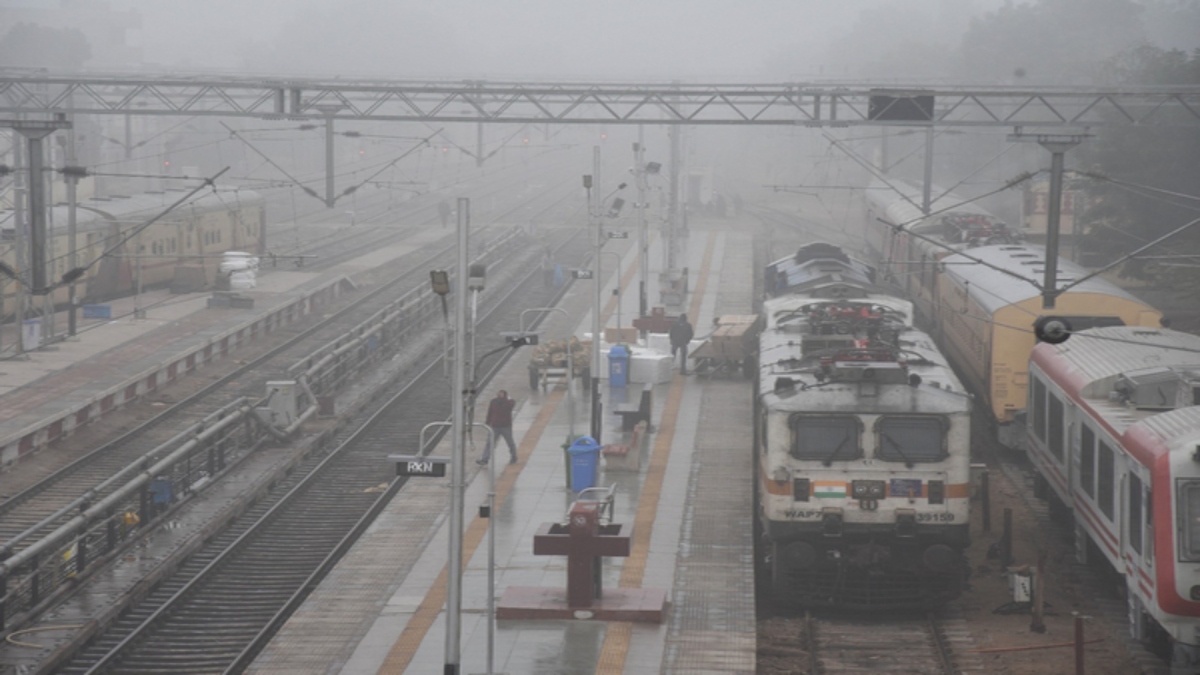 Dense Fog Continues Rail, Air Services Disruption As 28 Trains, Several ...